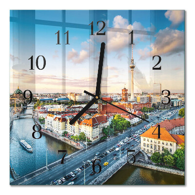 Quadratische wanduhr modern Ein Fluss in der Stadt