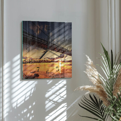 Quadratische wanduhr modern Flussbrücke