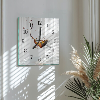Quadratische wanduhr modern Becher