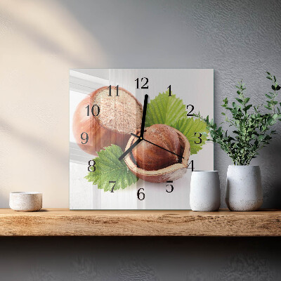 Moderne wanduhr quadratisch Haselnüsse