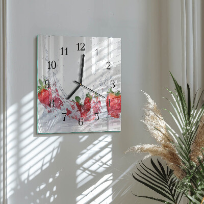 Moderne wanduhr quadratisch Erdbeere