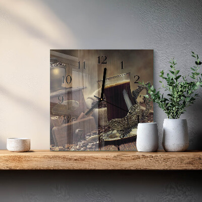 Quadratische wanduhr Kaffee