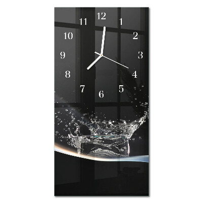 Vertikale Uhr Wasser