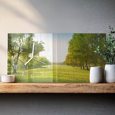 Horizontale Uhr Grüne Natur