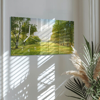 Horizontale Uhr Grüne Natur
