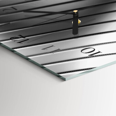 Wanduhr design ausgefallen vertikal Welle