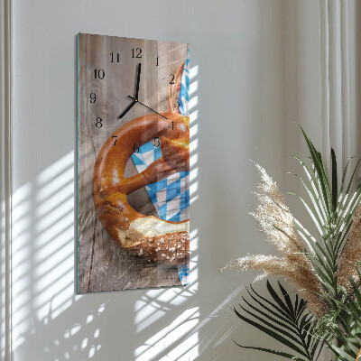 Vertikale glas wanduhr Brezel
