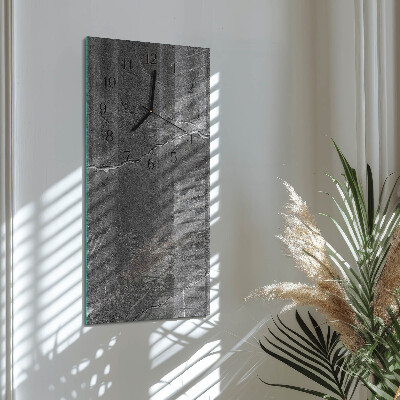 Vertikale glas wanduhr Steinmauer